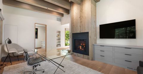265 Laura Knight , Truckee, CA 96161 Photo