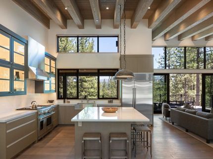 265 Laura Knight , Truckee, CA 96161 Photo