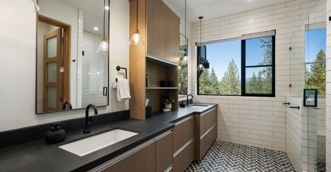 265 Laura Knight , Truckee, CA 96161 Photo