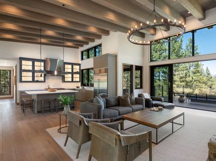 265 Laura Knight , Truckee, CA 96161 Photo