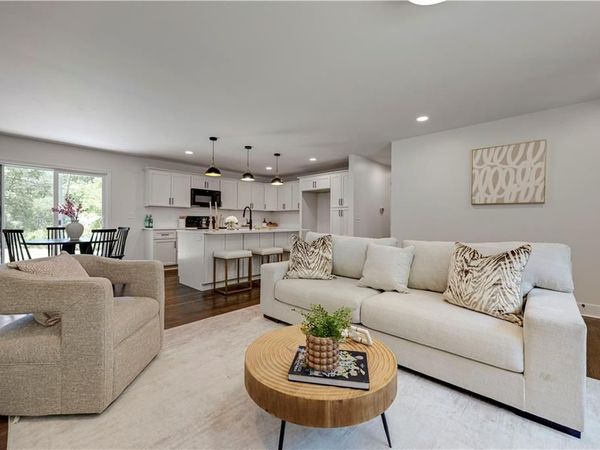 10506 Westbrooke Drive, Overland Park, KS 66214