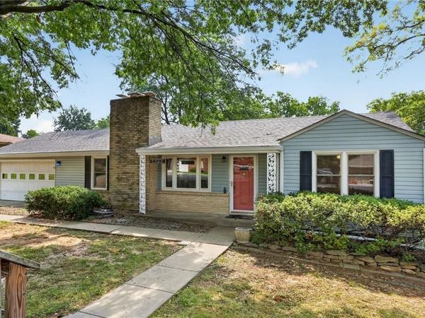 5823 N Ava Terrace, Kansas City, MO 64151