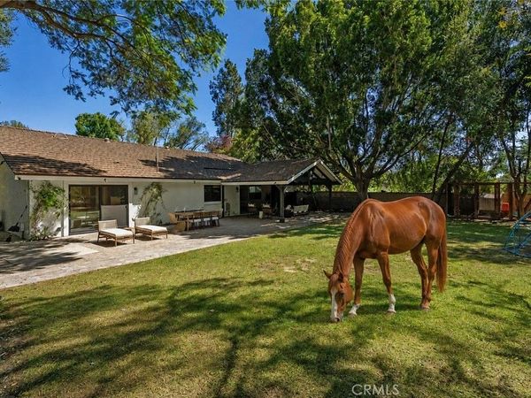 25111 Buckboard Lane, Laguna Hills, CA 92653