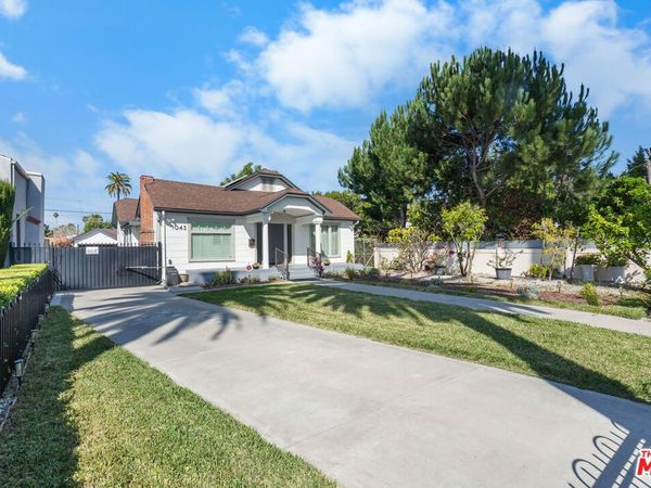 1043 S Victoria Avenue, Los Angeles, CA 90019
