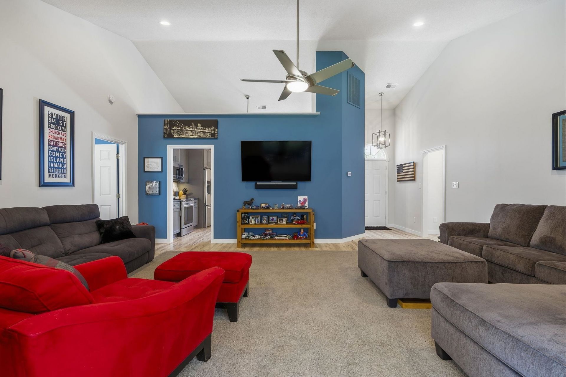 1674 Sedgefield Dr. Photo 24