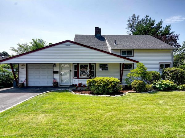 50 Grey Lane, Levittown, NY 11756