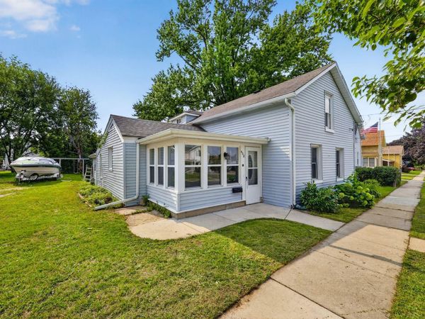 408 N Warren Street, Watertown, WI 53098