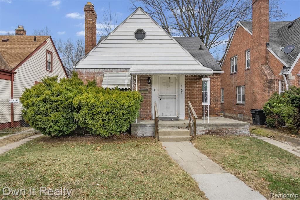 19207 Saint Marys Street, Detroit, MI 48235 Main Photo