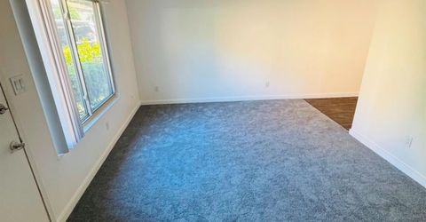 8741 Woodman Way #a, Unit A, Sacramento, CA 95826 Photo