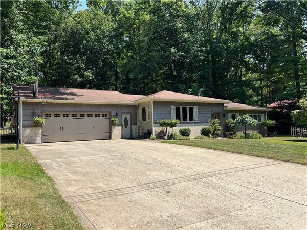 7430 Whitewood Drive , Ashtabula, OH 44004