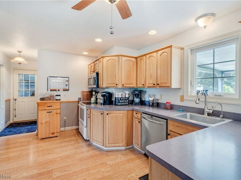 3810 Linda Way, New Waterford, OH 44445 Photo 10