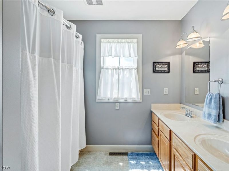 3810 Linda Way, New Waterford, OH 44445 Photo 20