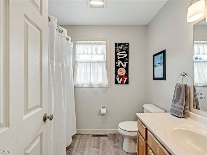 3810 Linda Way, New Waterford, OH 44445 Photo 23