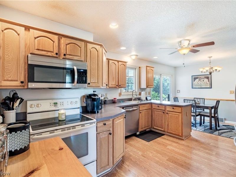3810 Linda Way, New Waterford, OH 44445 Photo 9