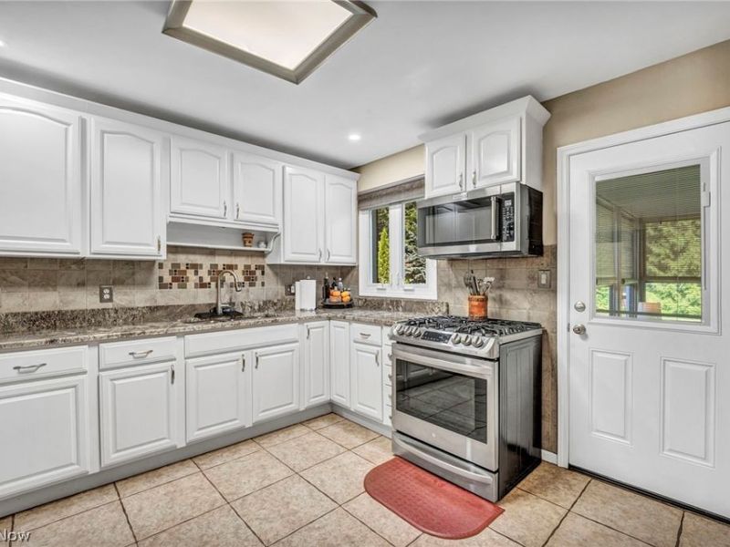 545 Walnut Drive , Euclid, OH 44132 Photo 15
