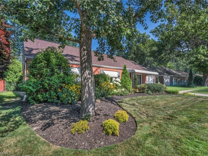 545 Walnut Drive , Euclid, OH 44132 Photo 3