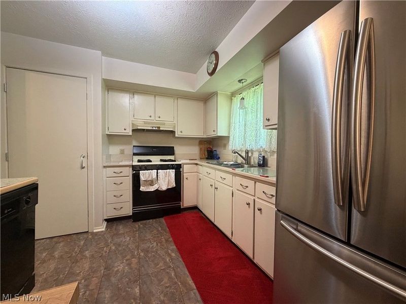 36 Westvue Drive, Tallmadge, OH 44278 Photo 10