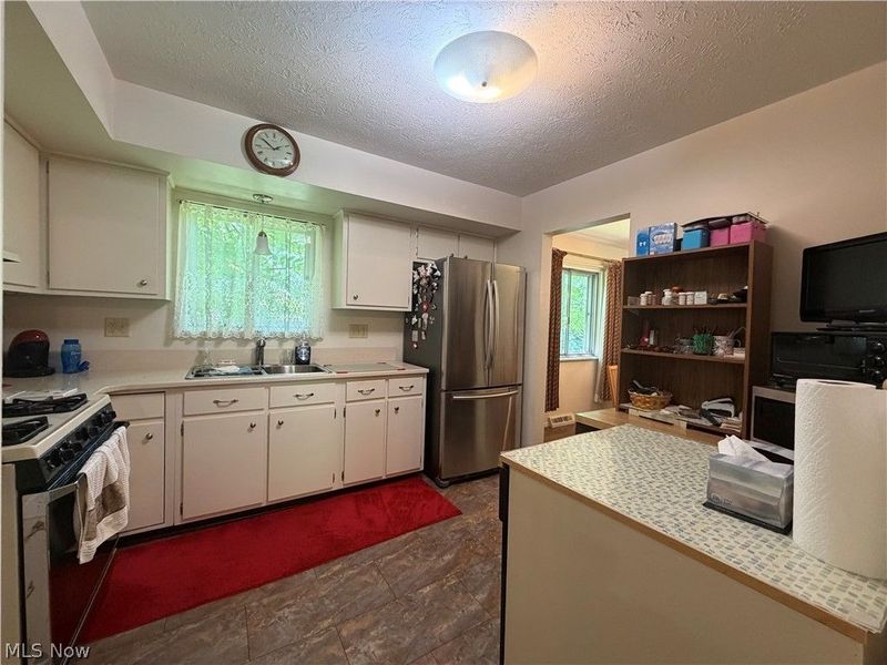 36 Westvue Drive, Tallmadge, OH 44278 Photo 11