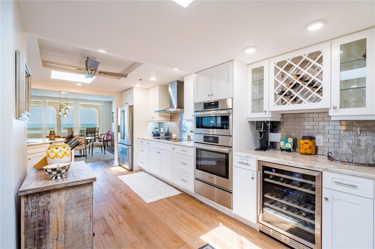 17940 Gulf Boulevard, Unit 18C, Redington Shores, FL 33708 Photo