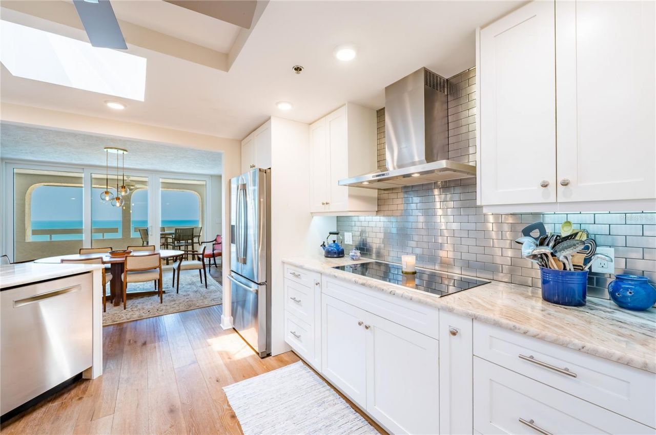 17940 Gulf Boulevard, Unit 18C, Redington Shores, FL 33708 Photo