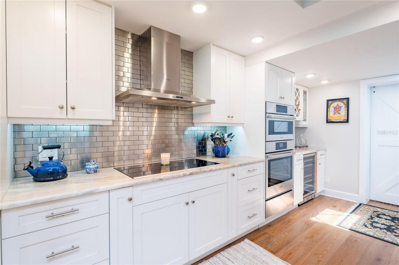 17940 Gulf Boulevard, Unit 18C, Redington Shores, FL 33708 Photo