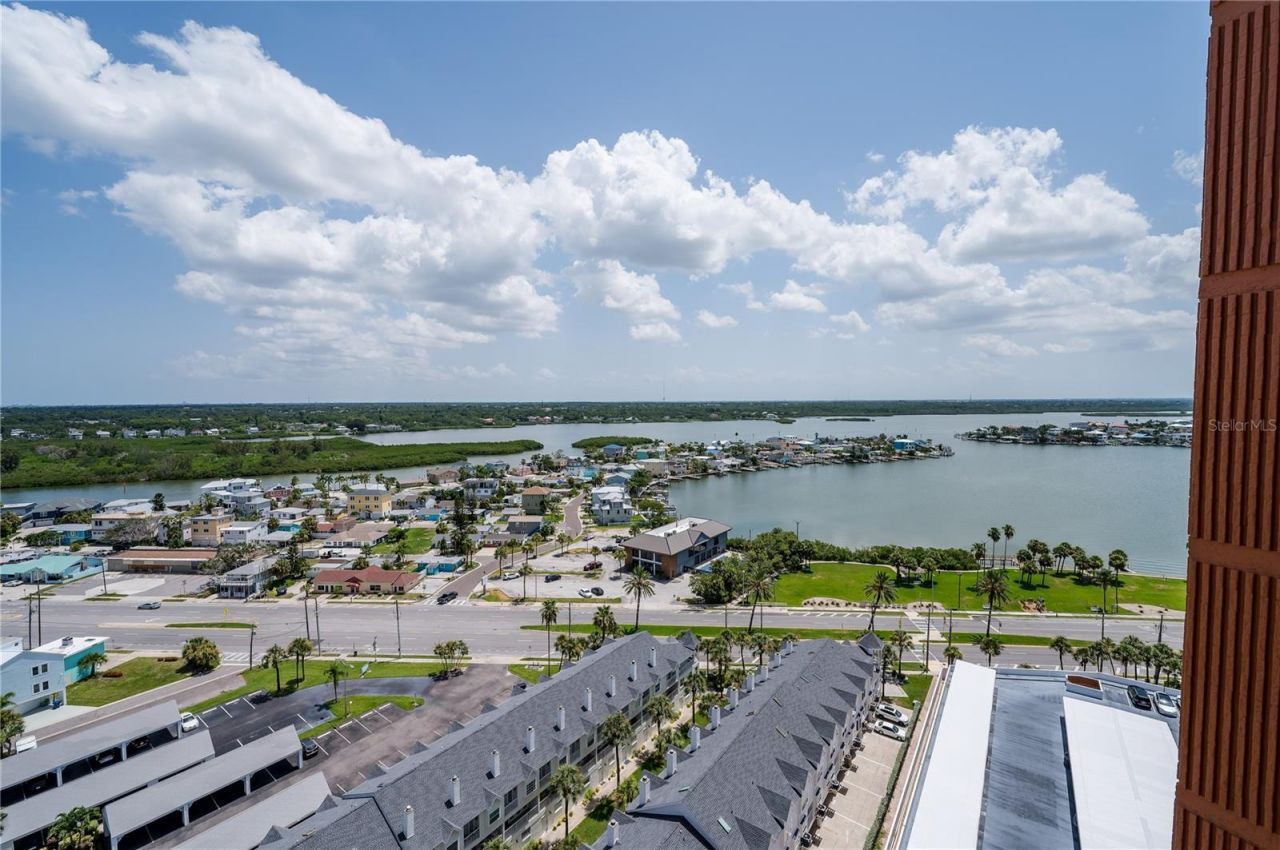 17940 Gulf Boulevard, Unit 18C, Redington Shores, FL 33708 Photo