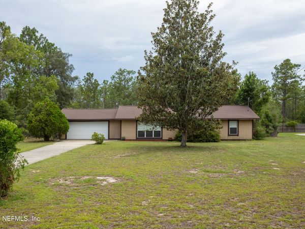 692 SE 41ST Street, Keystone Heights, FL 32656
