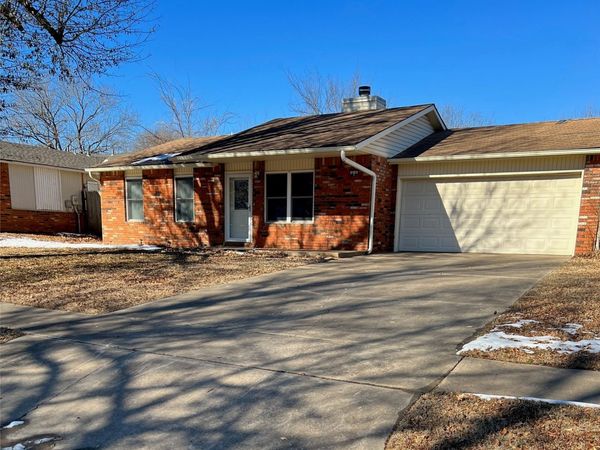 414 E Waco Place , Broken Arrow, OK 74011