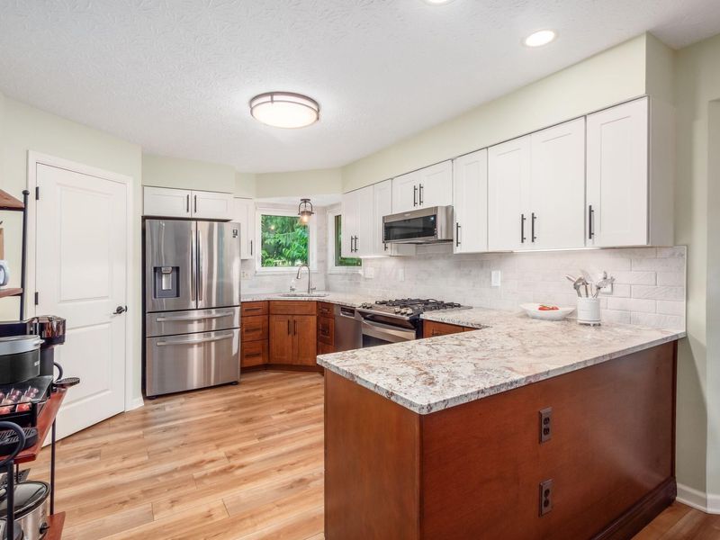 3469 Rosburg Drive, Columbus, OH 43228 Photo 8