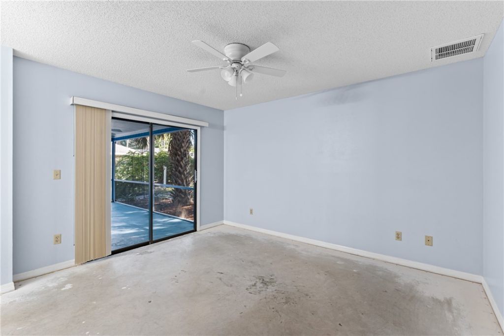 975 4th Lane, Vero Beach, FL 32962 Photo