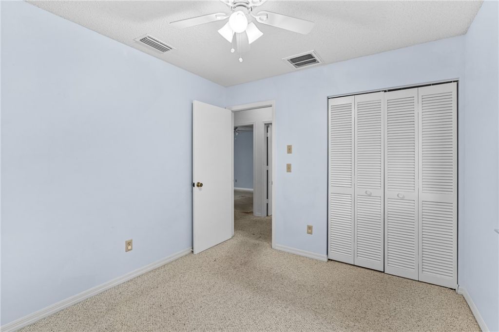 975 4th Lane, Vero Beach, FL 32962 Photo
