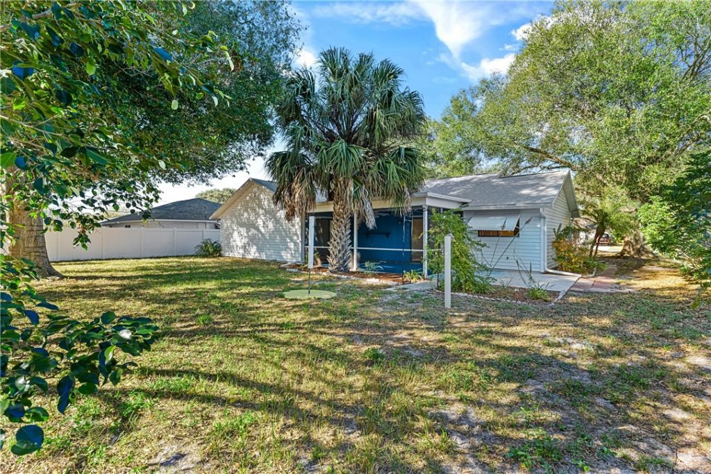 975 4th Lane, Vero Beach, FL 32962 Photo