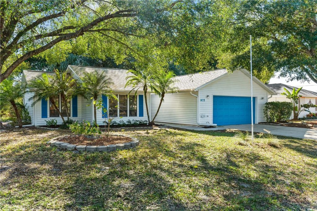 975 4th Lane, Vero Beach, FL 32962 Photo