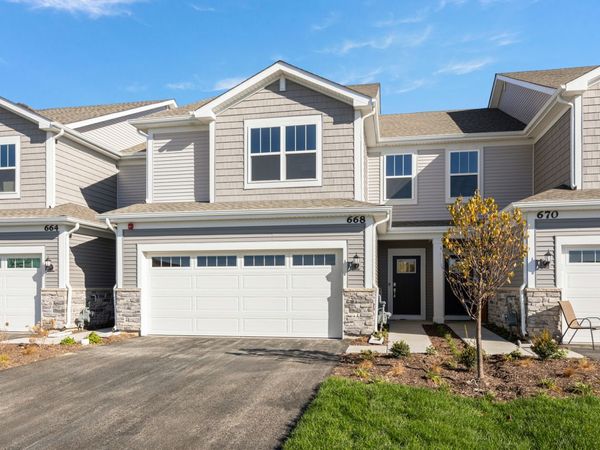 668 Cassia Court , Crystal Lake, IL 60012