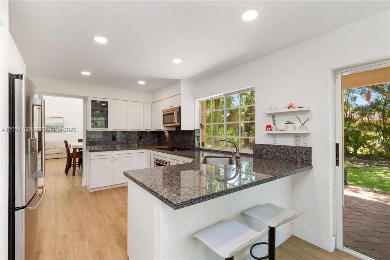 524 Water Pt, Weston, FL 33326 Photo