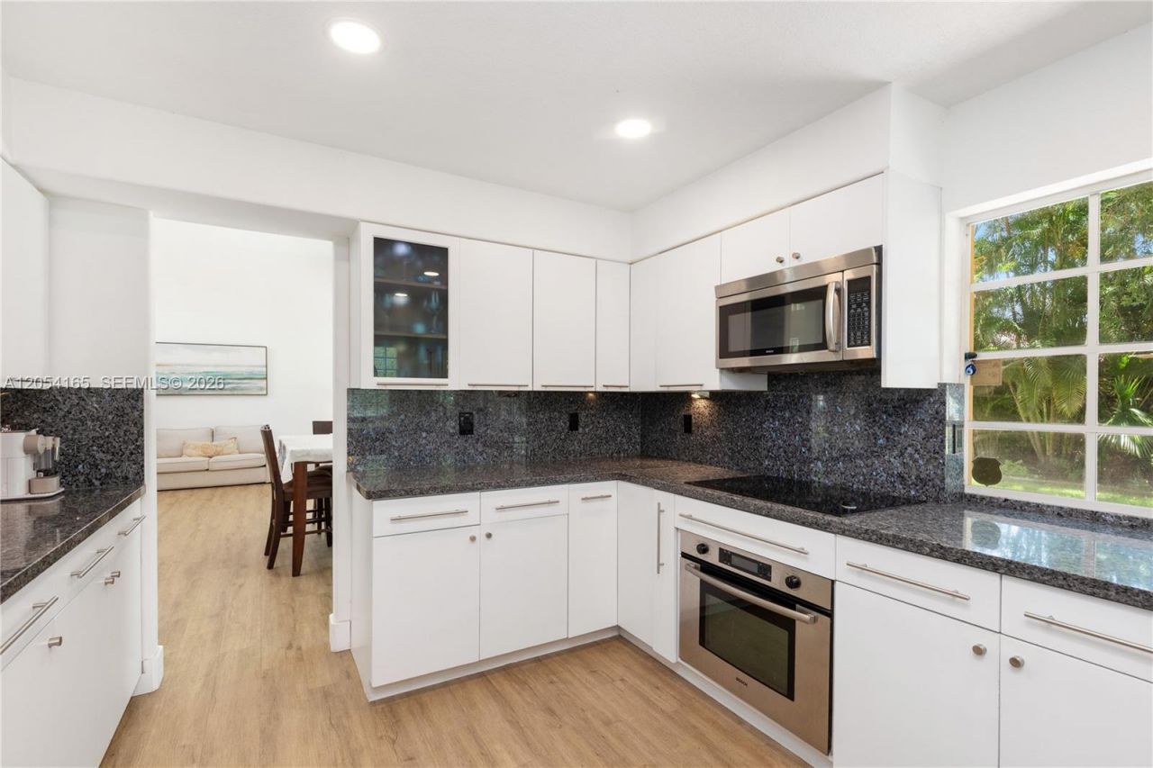 524 Water Pt, Weston, FL 33326 Photo