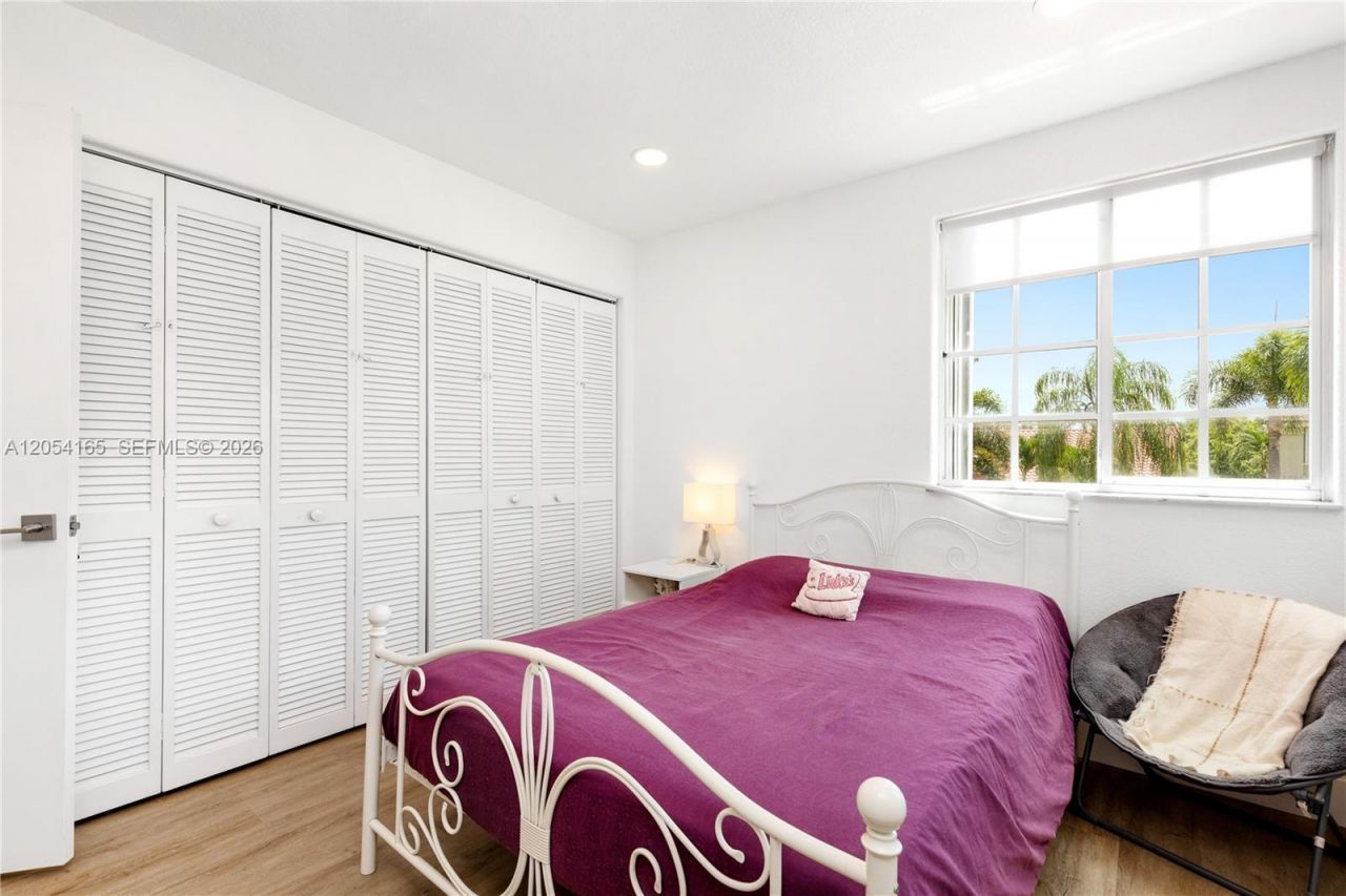524 Water Pt, Weston, FL 33326 Photo