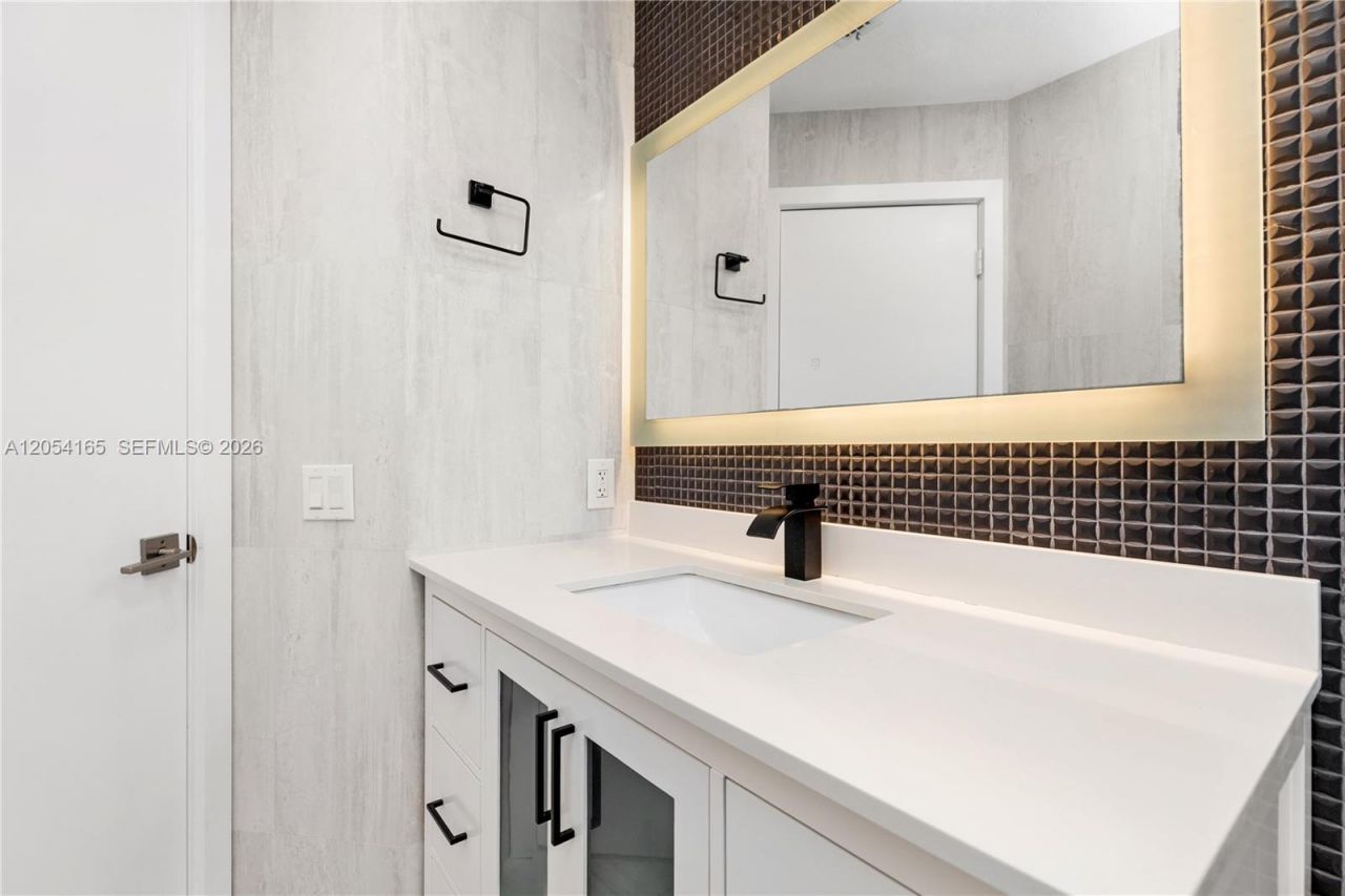 524 Water Pt, Weston, FL 33326 Photo