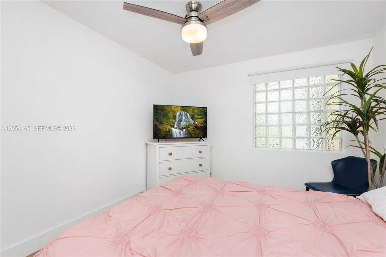 524 Water Pt, Weston, FL 33326 Photo