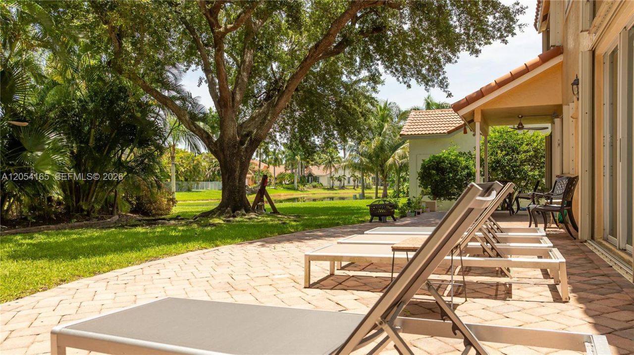 524 Water Pt, Weston, FL 33326 Photo