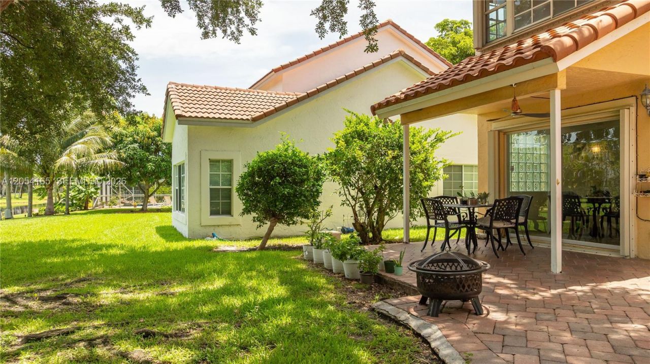 524 Water Pt, Weston, FL 33326 Photo