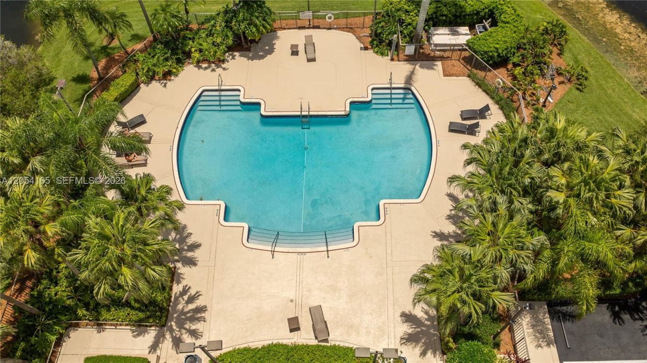 524 Water Pt, Weston, FL 33326 Photo