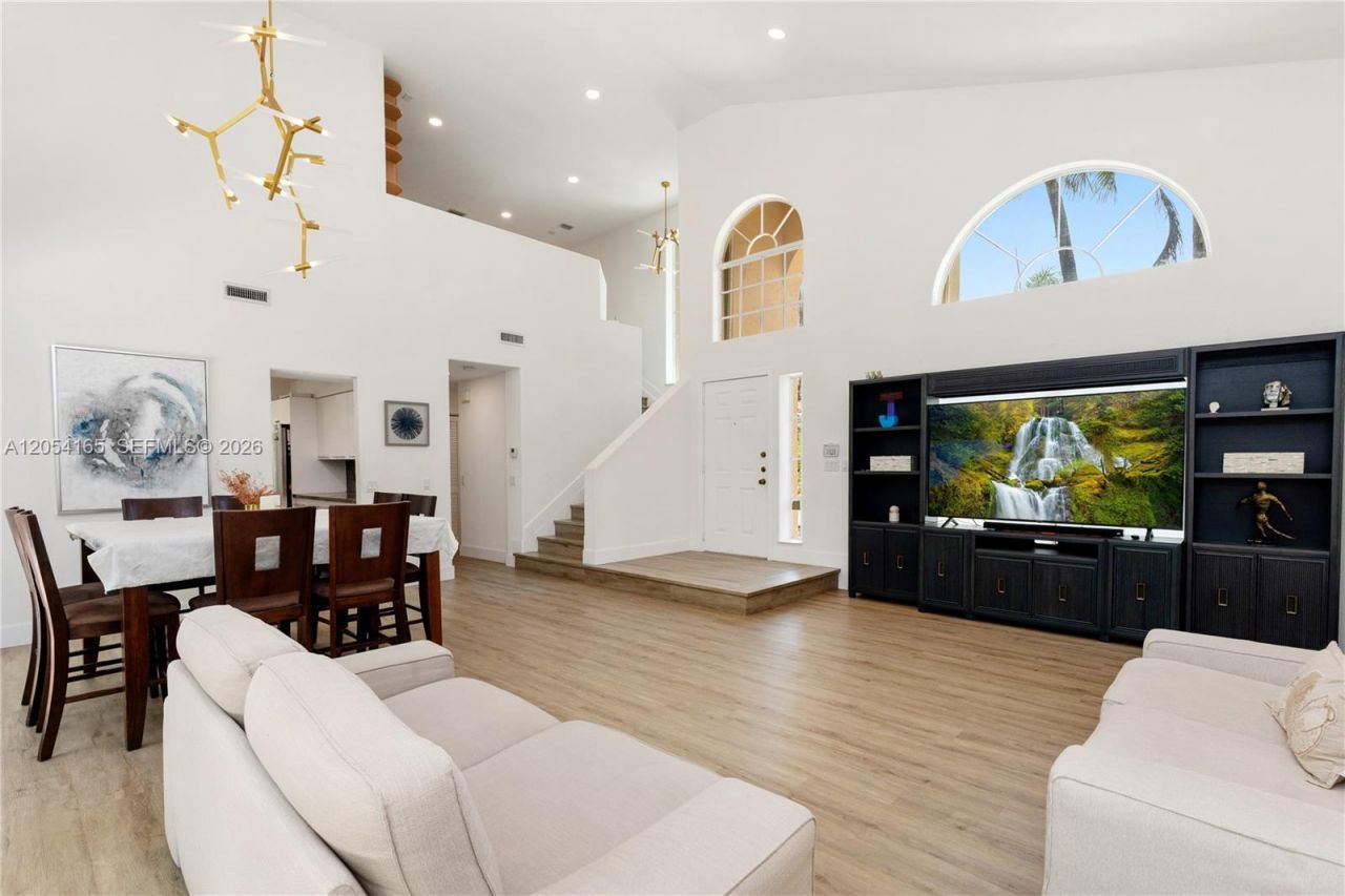 524 Water Pt , Weston, FL 33326 Photo
