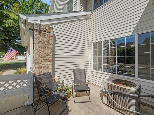 150 S Prairie View Drive, Unit 502, West Des Moines, IA 50266