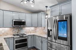798 Redmond Ct. photo 4