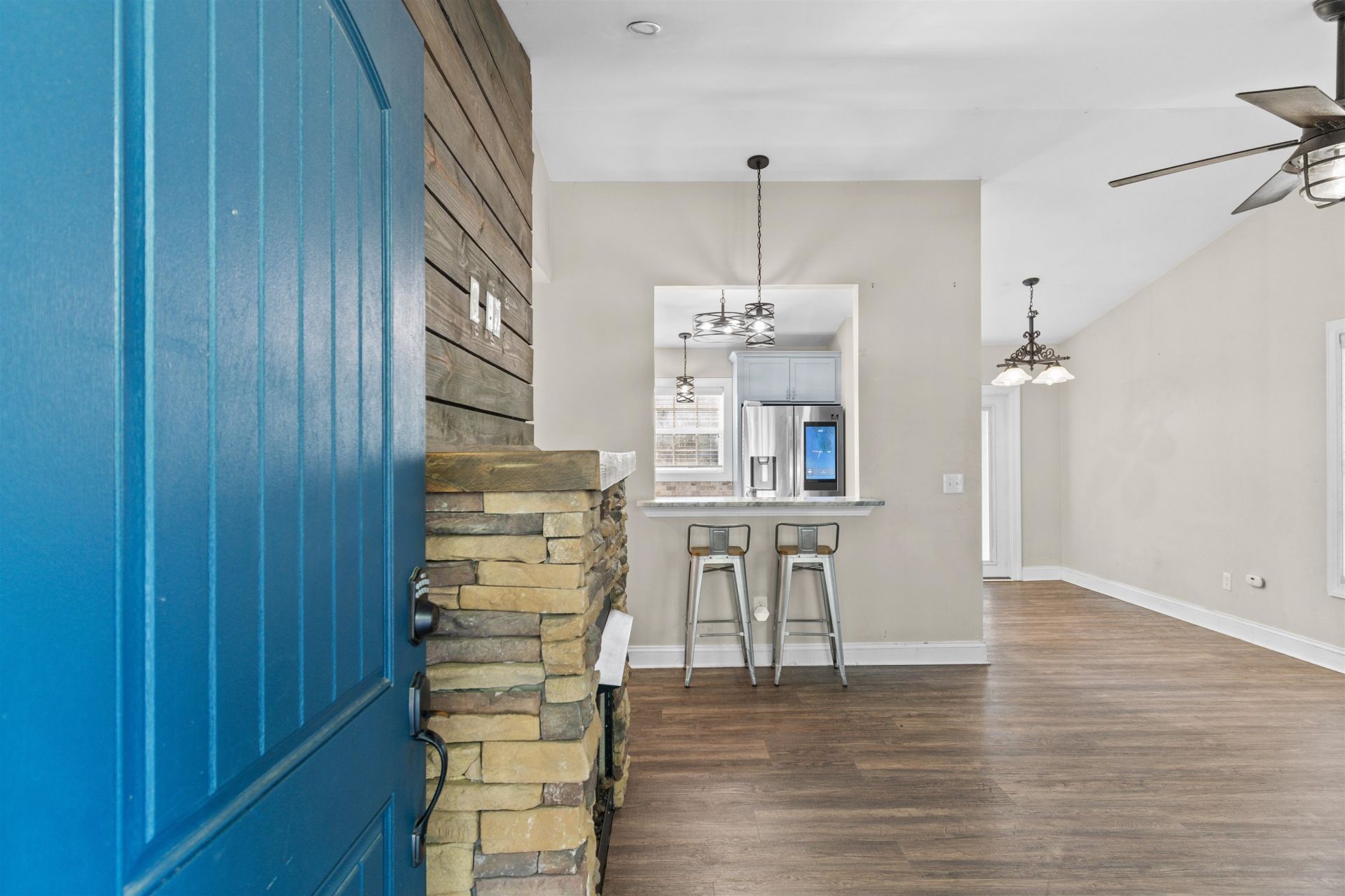 798 Redmond Ct. Photo 21