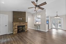 798 Redmond Ct. photo 4