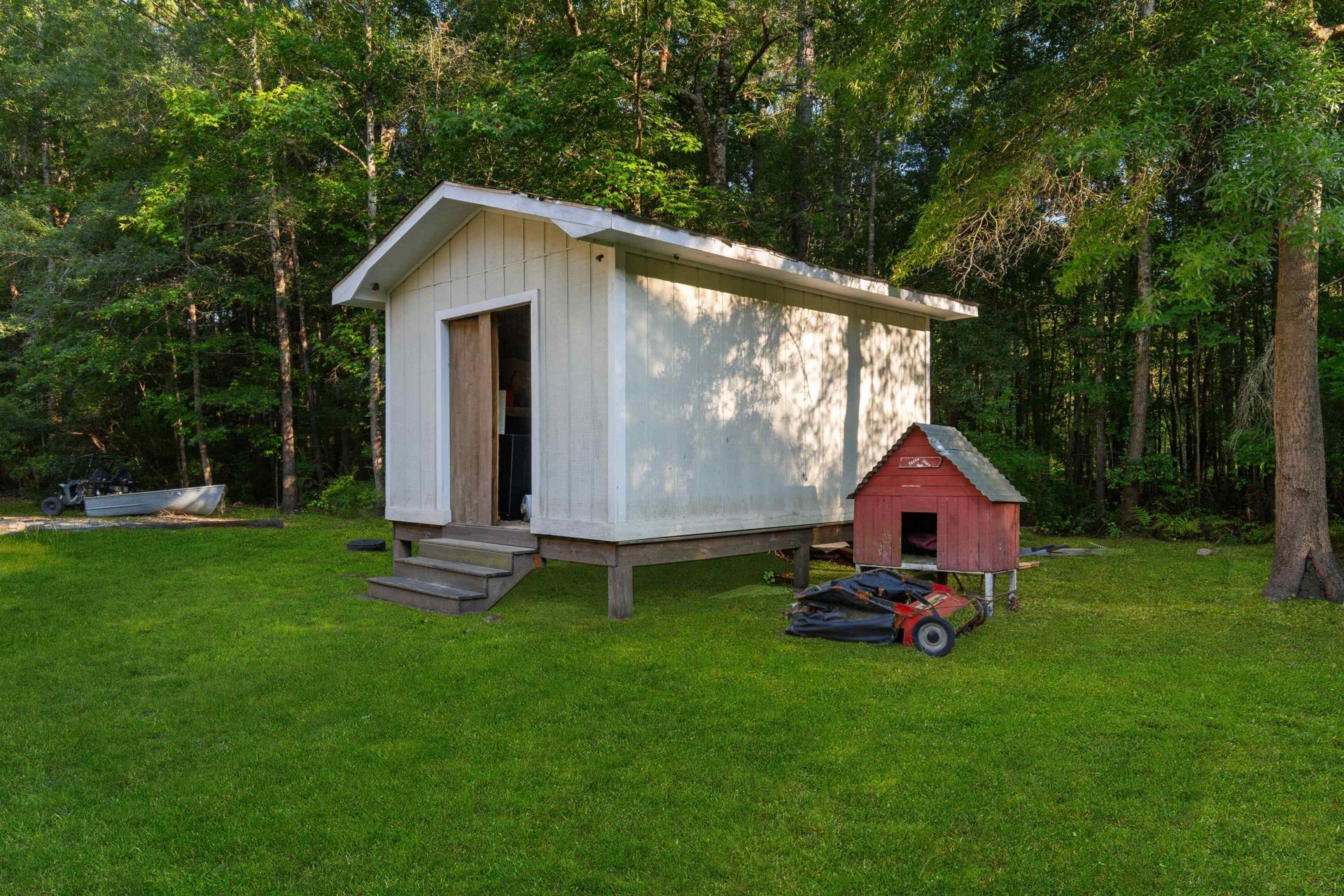 798 Redmond Ct. Photo 5