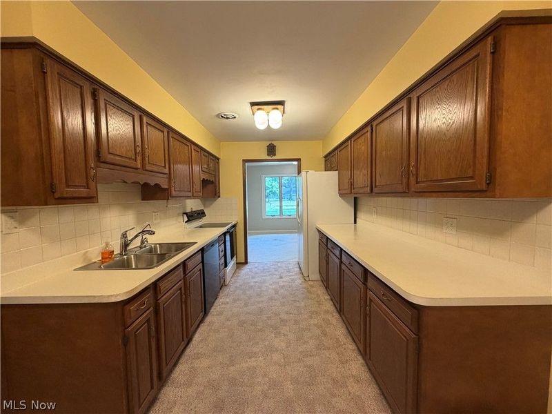 24643 Hilliard Road, Westlake, OH 44145 Photo 3