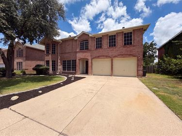 6878 Genevieve Drive, Fort Worth, TX 76137